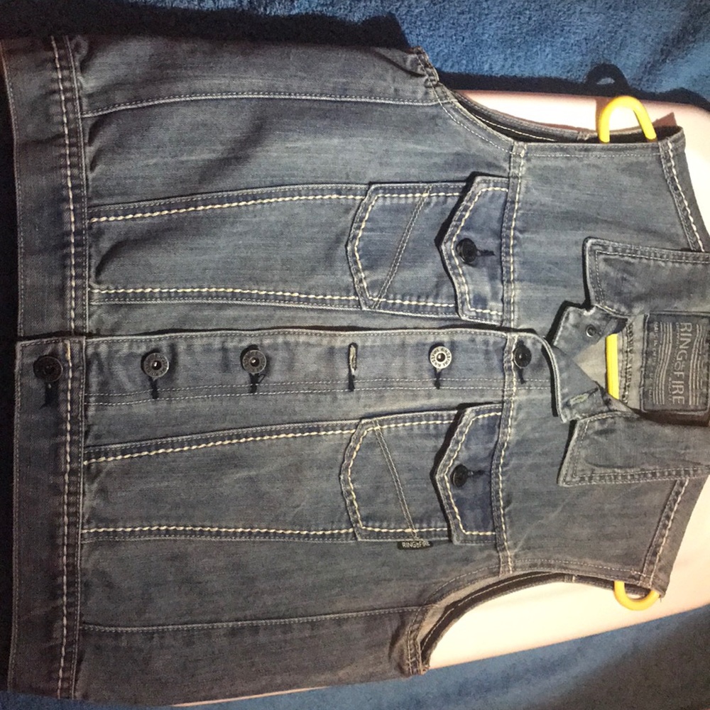 Men’s sleeveless Jean jacket